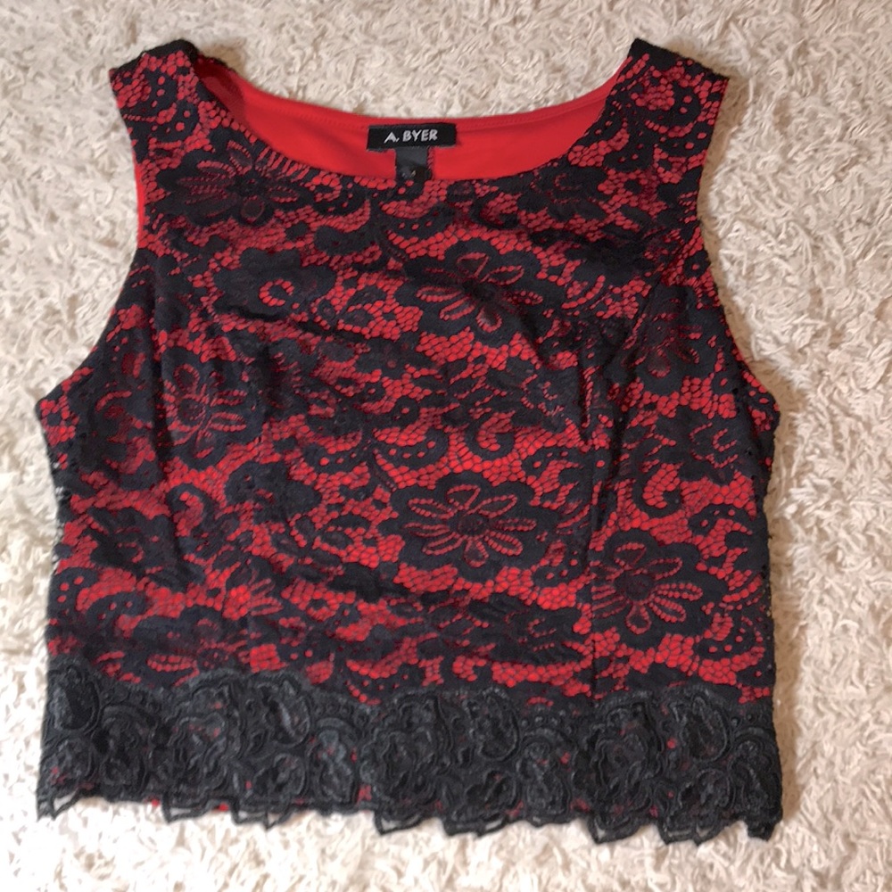 A. Byer ♥️ Lace Top🎩